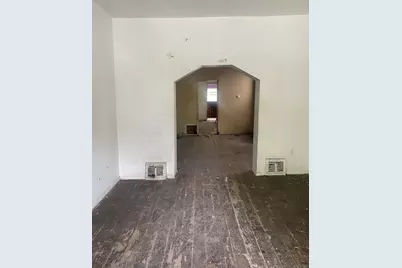 6905 Woodlawn Avenue S, Chicago, IL 60637 - Photo 2