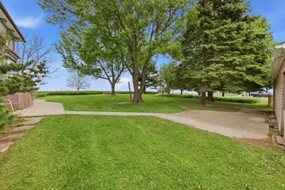 403 E Cherokee Avenue, Shabbona, IL 60550 - Photo 30