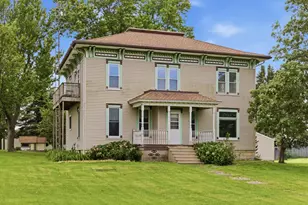 403 E Cherokee Ave, Shabbona, IL 60550 - Photo 1