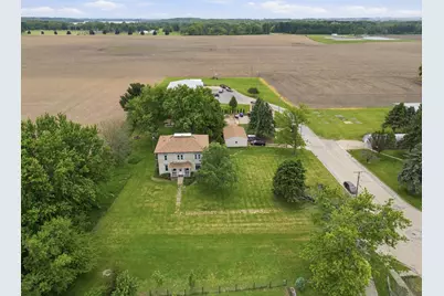 403 E Cherokee Avenue, Shabbona, IL 60550 - Photo 2