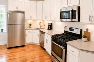 3040 N Milwaukee Ave, Chicago, IL 60618 - Photo 2