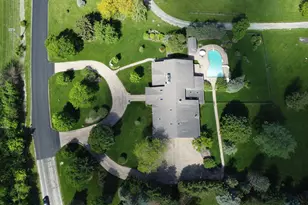 30W010 Smith Rd, West Chicago, IL 60185 - Photo 2