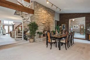 30W010 Smith Rd, West Chicago, IL 60185 - Photo 16