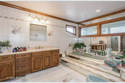 30W010 Smith Road, West Chicago, IL 60185 - Photo 32
