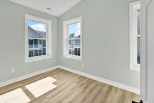 13 Great Loop West Dr, Ottawa, IL 61350 - Photo 14
