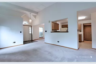 152 Millers Crossing, Itasca, IL 60143 - Photo 4