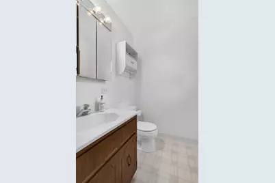 8632 Clifford Drive, Darien, IL 60561 - Photo 28