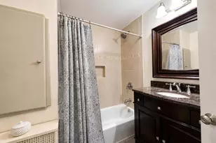 562 Liberty St, Joliet, IL 60432 - Photo 8