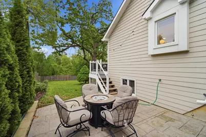 1920 Hazelwood Drive, Lindenhurst, IL 60046 - Photo 8