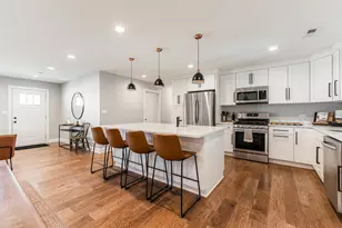 15050 Holiday Ct, Orland Park, IL 60462 - Photo 8