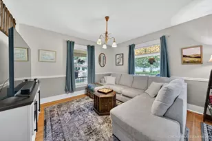 354 S Madison St, Woodstock, IL 60098 - Photo 8