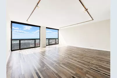 4343 N Clarendon Avenue #2707, Chicago, IL 60613 - Photo 2