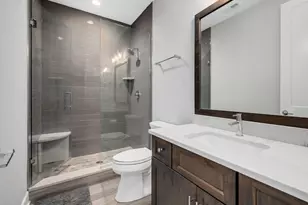225 E Wilson St, Elmhurst, IL 60126 - Photo 38