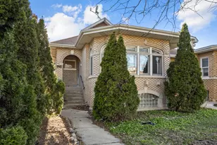 1748 N New England Ave, Chicago, IL 60707 - Photo 1