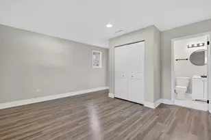114 W 126th Pl, Chicago, IL 60628 - Photo 10