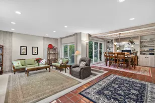 131 Camden Ct, Lincolnshire, IL 60069 - Photo 4