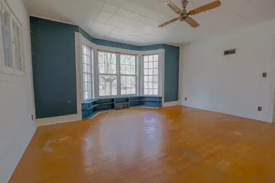 709 Pennsylvania Avenue, Mendota, IL 61342 - Photo 6