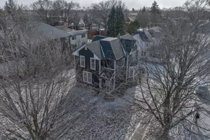 709 Pennsylvania Ave, Mendota, IL 61342 - Photo 2