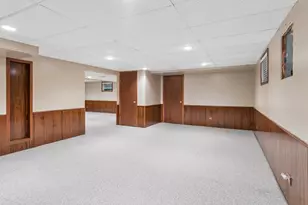 217 Meadowview Ln, Aurora, IL 60502 - Photo 20