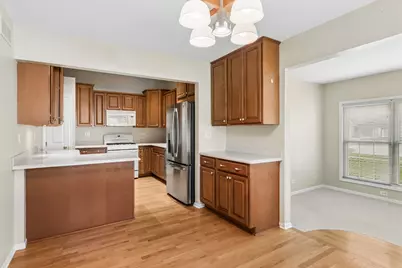 217 Meadowview Lane, Aurora, IL 60502 - Photo 10