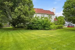 445 Greenview Ln, Oswego, IL 60543 - Photo 30