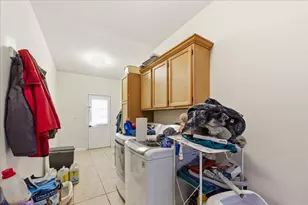 445 Greenview Ln, Oswego, IL 60543 - Photo 14
