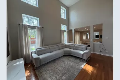 305 Bloomfield Court, Vernon Hills, IL 60061 - Photo 18