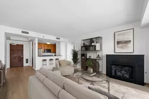 130 N Garland Ct, Chicago, IL 60602 - Photo 4