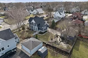 410 Standish St, Elgin, IL 60123 - Photo 6