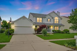 611 Buttercup Dr, Savoy, IL 61874 - Photo 2