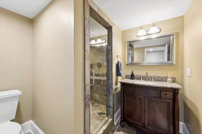 923 S Fairfield Avenue, Elmhurst, IL 60126 - Photo 14