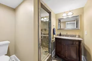 923 S Fairfield Ave, Elmhurst, IL 60126 - Photo 14