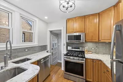 923 S Fairfield Avenue, Elmhurst, IL 60126 - Photo 8