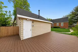 923 S Fairfield Ave, Elmhurst, IL 60126 - Photo 16