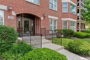 200 N River Ln, Geneva, IL 60134 - Photo 1
