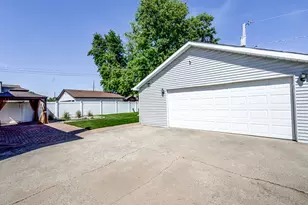 11735 S Leamington Ave, Alsip, IL 60803 - Photo 22