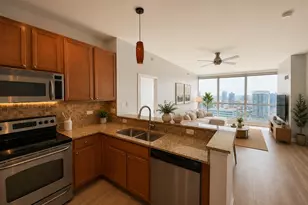 1841 S Calumet Ave, Chicago, IL 60616 - Photo 4