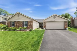 458 Nantucket Rd, Naperville, IL 60565 - Photo 1