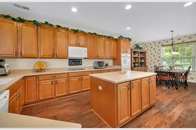 322 Capital Drive, Shorewood, IL 60404 - Photo 6