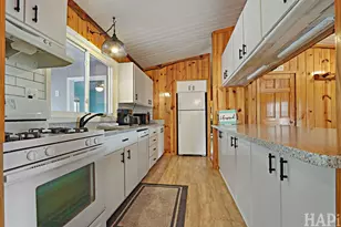 707 Kingston Blvd, McHenry, IL 60050 - Photo 10