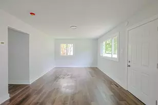 15441 Albany Ave, Markham, IL 60428 - Photo 8