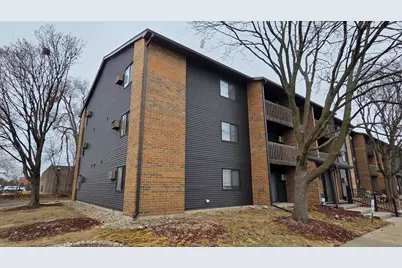 627 Virginia Road #212, Crystal Lake, IL 60014 - Photo 2