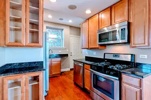 6146 N Ravenswood Ave, Chicago, IL 60660 - Photo 10