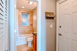 6146 N Ravenswood Ave, Chicago, IL 60660 - Photo 6