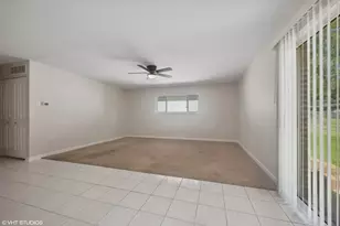 564 White Oak Rd, Bolingbrook, IL 60440 - Photo 4
