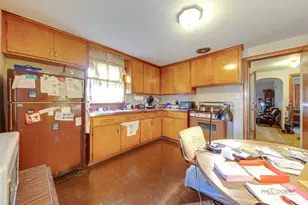 7523 W Cleveland St, Niles, IL 60714 - Photo 28