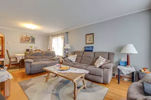 7523 W Cleveland St, Niles, IL 60714 - Photo 6