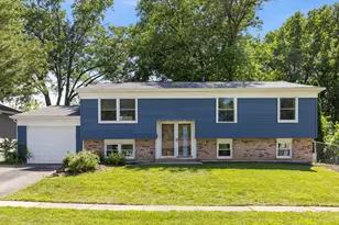 3005 Scenicwood Ln, Woodridge, IL 60517 - Photo 1