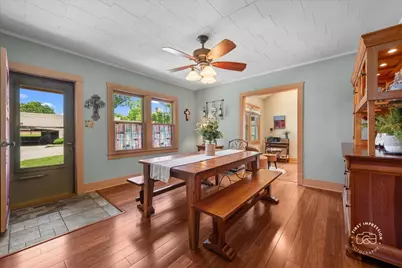 211 Walnut Avenue, Saint Charles, IL 60174 - Photo 4