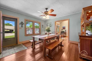 211 Walnut Ave, Saint Charles, IL 60174 - Photo 4
